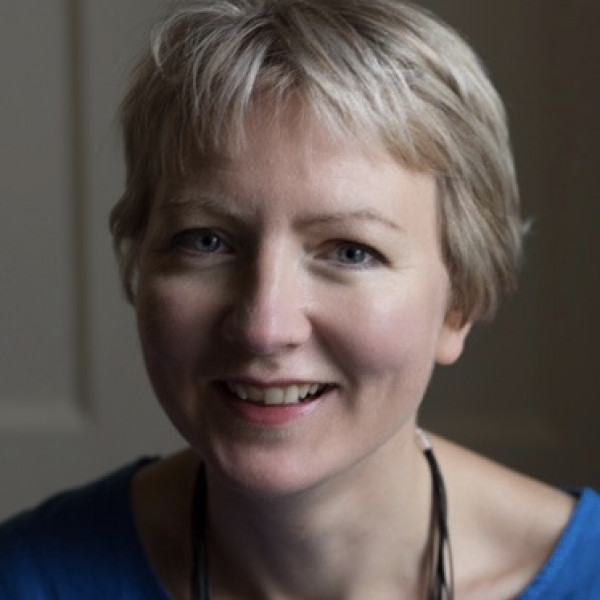 Zinnie Harris
