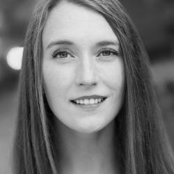 Amy Frear headshot