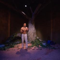 Keith Illidge in untitled. Photo: Plate 3 Photography
