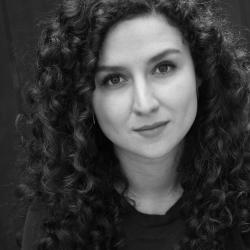 Headshot of Minou Pourshariati