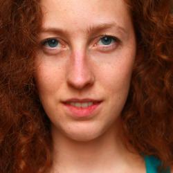 Alice Yorke Headshot.