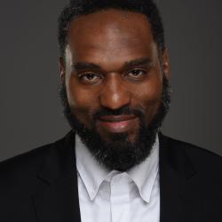Walter DeShields Headshot.