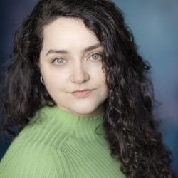 Emily Tracey Headshot