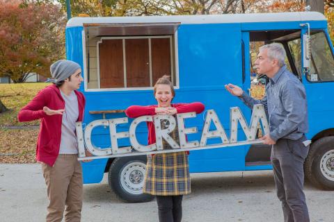 Joey Teti, Franchesca Piccioni, and Seth Reichgott in <em>Love, Lies and Taxidermy</em>. Photo: Plate 3 Photography
