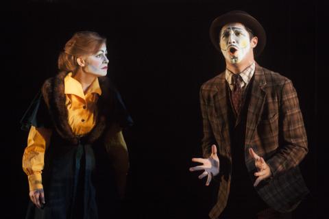 Rachel Broduer and Joey Teti in Dublin By Lamplight. Photo: Katie Reing